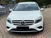 Gebraucht Mercedes A180 Edition 122 PS (89 kW) 2013 Weiß Limousine