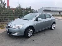 Gebraucht Opel Astra 125 PS (91 kW) 2011 Silber Limousine