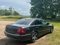 Gebraucht Mercedes E320 204 PS (150 kW) 2004 Schwarz Limousine