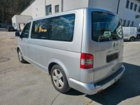 Gebraucht VW Caravelle 174 PS (127 kW) 2005 Silber Van / Kleinbus