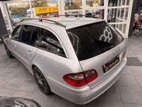 Gebraucht Mercedes E200 184 PS (135 kW) 2006 Silber Limousine