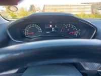 Second-hand Peugeot 2008 Active 131 CP (96 kW) 2021 Alb SUV