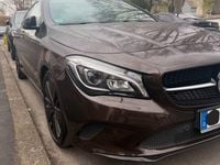Gebraucht Mercedes CLA180 Shooting Brake 122 PS (89 kW) 2018 Braun Kombi