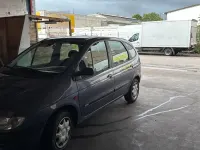 Gebraucht Renault Scénic 80 PS (58 kW) 1999 Grün Van / Kleinbus