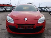 Gebraucht Renault Mégane Authentique 101 PS (74 kW) 2011 Hellrot Limousine