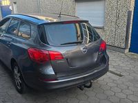 Gebraucht Opel Astra 110 PS (80 kW) 2012 Grau Kombi