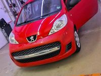Gebraucht Peugeot 107 68 PS (50 kW) 2009 Rot Kleinwagen