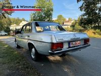 Gebraucht Mercedes 200 95 PS (69 kW) 1975 Silber Limousine