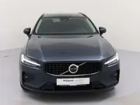 Gebraucht Volvo V60 145 PS (106 kW) 2025 Kombi