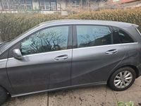 Gebraucht Mercedes B180 109 PS (80 kW) 2016 Grau Van / Kleinbus