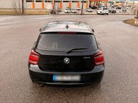 Gebraucht BMW 118 143 PS (105 kW) 2014 Schwarz Kleinwagen