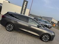 Gebraucht Ford Focus Titanium 116 PS (85 kW) 2023 Magneticgrau (metallic) (metallic) Kombi