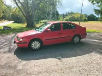 Gebraucht Skoda Octavia 101 PS (74 kW) 2000 Rot Limousine