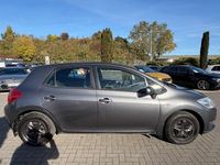 Gebraucht Toyota Auris Luna 124 PS (91 kW) 2007 Grau Limousine