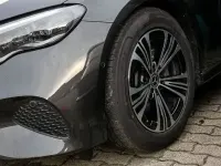 Gebraucht Mercedes E200 Advanced Plus 204 PS (150 kW) 2025 Grau Limousine