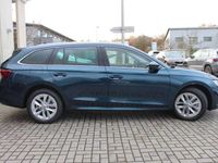 gebraucht Skoda Octavia OctaviaCOMBI 1.4TSI iV STYLE+LED+AHK+NAVI+