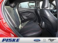 Gebraucht Ford Mustang Mach-E Standard Range 197 kW (269 PS) 2022 Lucid rot SUV