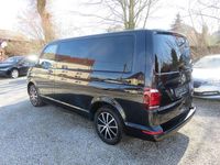 Gebraucht VW T6 Comfortline 150 PS (110 kW) 2016 Deep black perleffekt Van