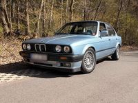 Brugt BMW 320 129 HK (94 kW) 1990 Blå Sedan