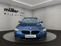 Gebraucht BMW 530 Efficient Dynamics 286 PS (210 kW) 2023 Phytonicblau (metallic) Kombi