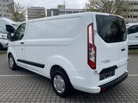 Gebraucht Ford Transit Custom 105 PS (77 kW) 2021 Weiß Van / Kleinbus