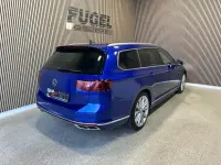 Gebraucht VW Passat R-line 280 PS (205 kW) 2021 Lapiz blue metallic Kombi