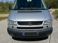 Second-hand VW Caravelle 150 CP (110 kW) 2001 Argintiu Van