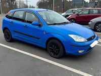 Second-hand Ford Focus 2003 Albastru Hatchback