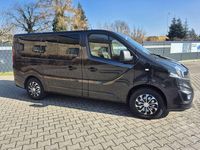 Gebraucht Opel Vivaro 145 PS (106 kW) 2018 Schwarz Van / Kleinbus