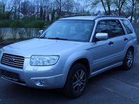 Käytetty Subaru Forester Active 158 HP (116 kW) 2006 Hopea Katumaasturi