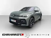 Gebraucht VW Tiguan R-line 193 PS (141 kW) 2026 Grün SUV