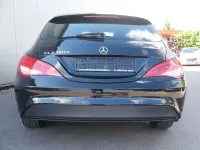 Gebraucht Mercedes CLA180 Shooting Brake 109 PS (80 kW) 2018 Schwarz Kombi
