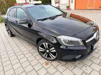 Gebraucht Mercedes A180 122 PS (89 kW) 2014 Schwarz Limousine