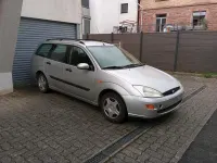 Używany Ford Focus 100 KM (73 kW) 2002 Srebrny Kombi