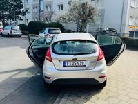 Gebraucht Ford Fiesta Ambiente 60 PS (44 kW) 2010 Kleinwagen