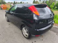 Usado Ford Focus Basis 97 CV (71 kW) 2001 Negro Coupe