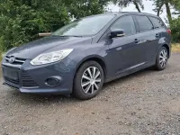 Gebraucht Ford Focus Trend 116 PS (85 kW) 2014 Grau Kombi