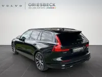 Gebraucht Volvo V60 Plus 455 PS (334 kW) 2022 Onyx black / metallic Kombi