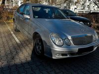 Gebraucht Mercedes E240 177 PS (130 kW) 2005 Silber Limousine