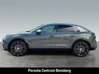 Nuova Porsche Macan 330 kW (449 CV) 2026 Verde SUV