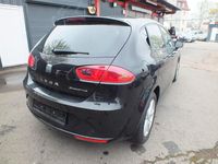 Usata Seat Leon 105 CV (77 kW) 2012 Nero Berlina