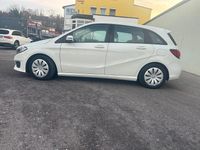 Gebraucht Mercedes B200 136 PS (100 kW) 2017 Weiß Van / Kleinbus