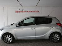 Gebraucht Hyundai i20 Edition 86 PS (63 kW) 2014 Silber Kleinwagen