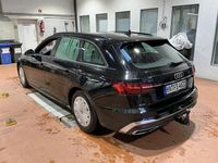 Gebraucht Audi A4 S-Line 163 PS (119 kW) 2021 Mythosschwarz Kombi