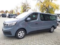 Gebraucht Renault Trafic Life 110 PS (80 kW) 2023 Schwarz Van / Kleinbus