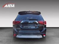 Gebraucht Mitsubishi Outlander Plus 224 PS (164 kW) 2020 Pantherschwarz SUV