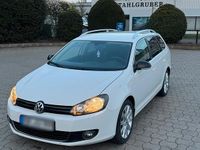 Gebraucht VW Golf VI 105 PS (77 kW) 2011 Weiß Kleinwagen