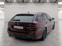Gebraucht BMW 530 Performance 252 PS (185 kW) 2022 Rot Kombi
