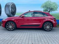 Gebraucht Porsche Macan Turbo Performance Package 441 PS (324 kW) 2017 Rot SUV