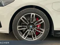Gebraucht BMW 550e Sport Line 490 PS (360 kW) 2025 Alpinweiß uni Kombi